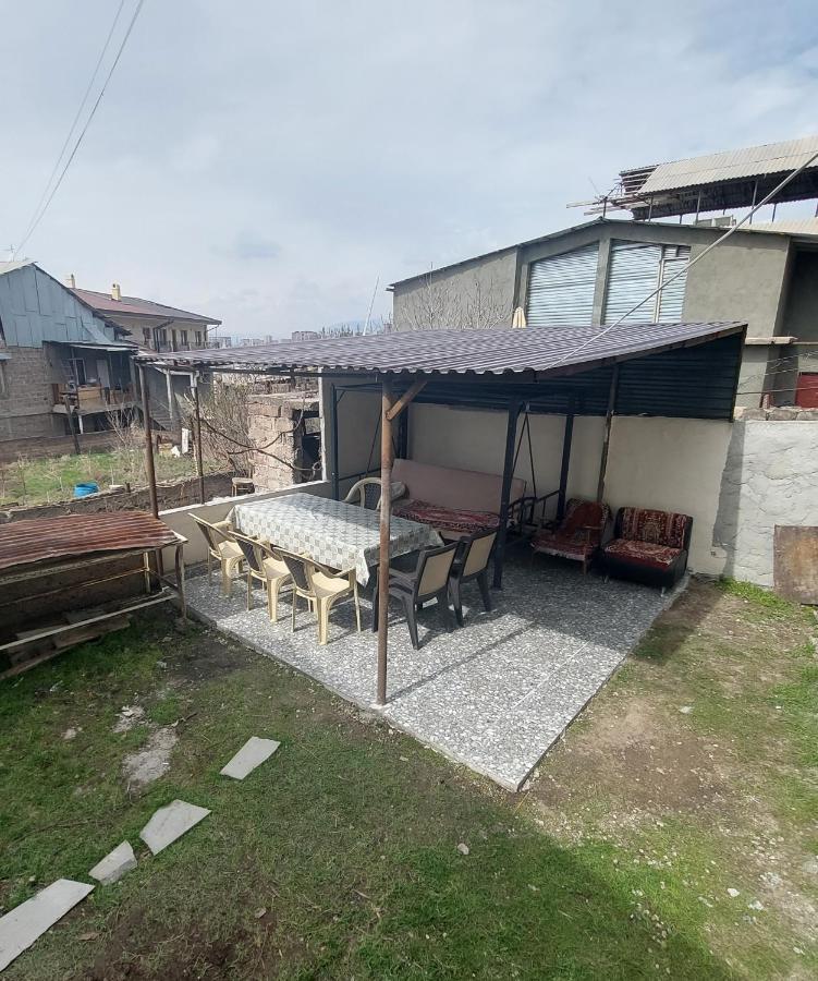 Sam'S Place, Tours With Sam Yerevan Exterior photo